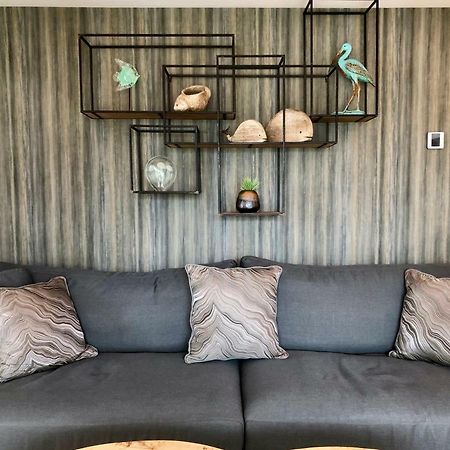 Luxury Apartment In La Isla, Walking Distance To Puerto Banus มาร์เบยา ภายนอก รูปภาพ