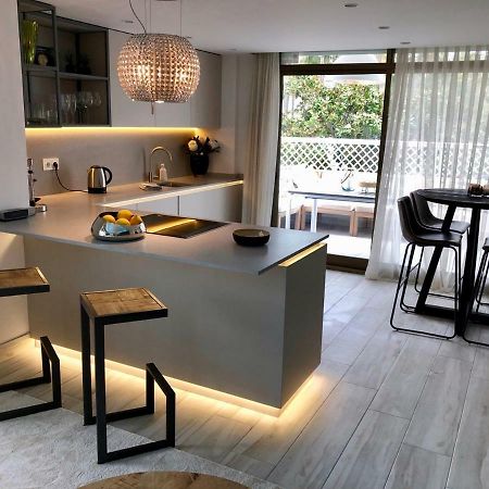 Luxury Apartment In La Isla, Walking Distance To Puerto Banus มาร์เบยา ภายนอก รูปภาพ