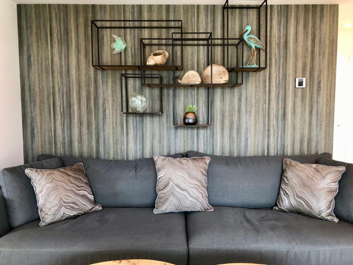 Luxury Apartment In La Isla, Walking Distance To Puerto Banus มาร์เบยา ภายนอก รูปภาพ