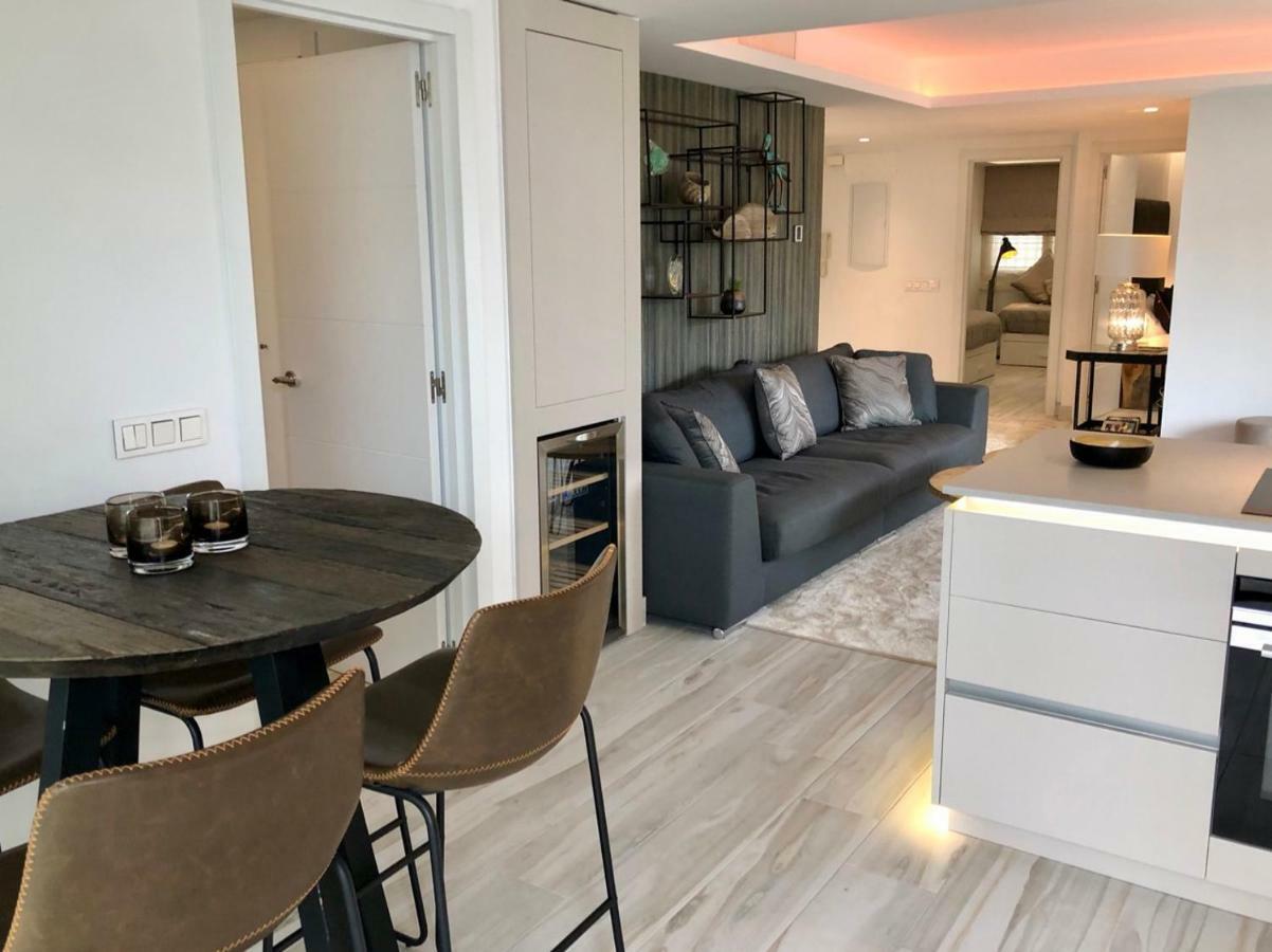 Luxury Apartment In La Isla, Walking Distance To Puerto Banus มาร์เบยา ภายนอก รูปภาพ